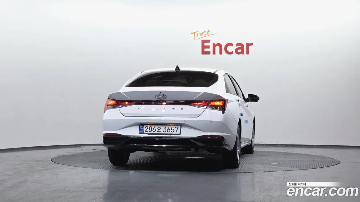 Hyundai AVANTE 2021 из KR, фото 5