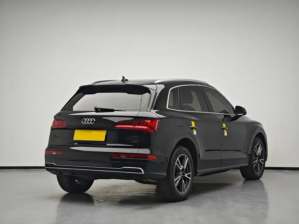 Audi Q5L 2021 из CN, фото 4
