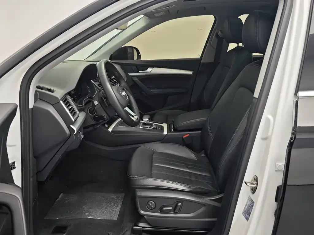 Audi Q5L 2021 из CN, фото 9