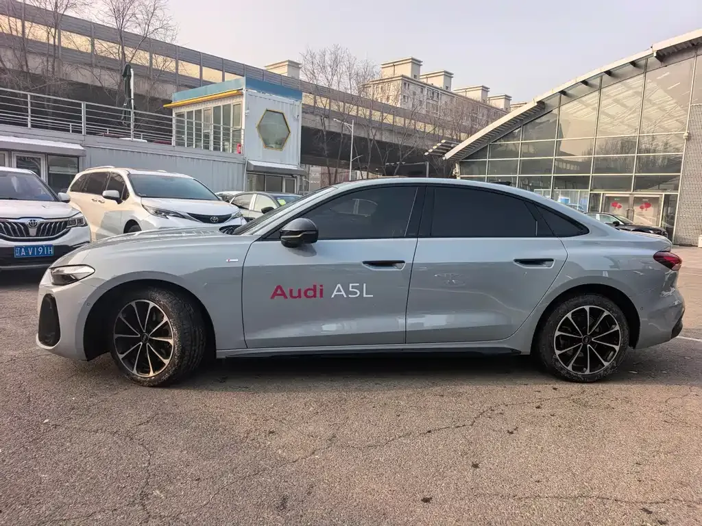 Audi A5L 2025 из CN, фото 9