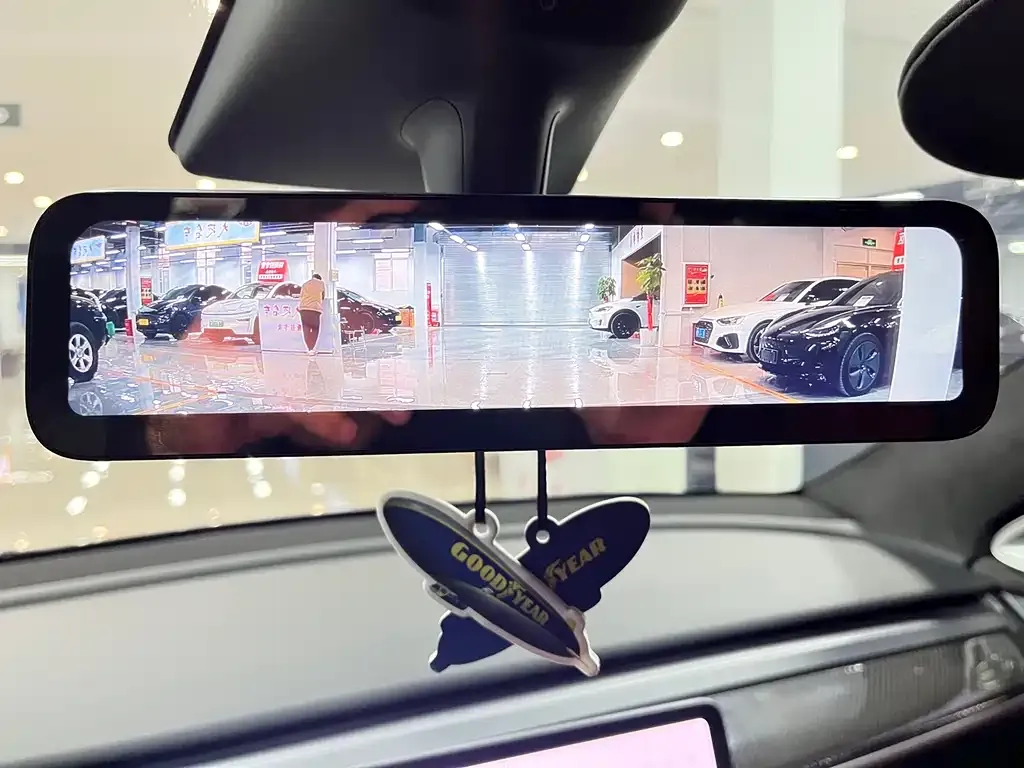 Tesla Model Y 2023 из CN, фото 8