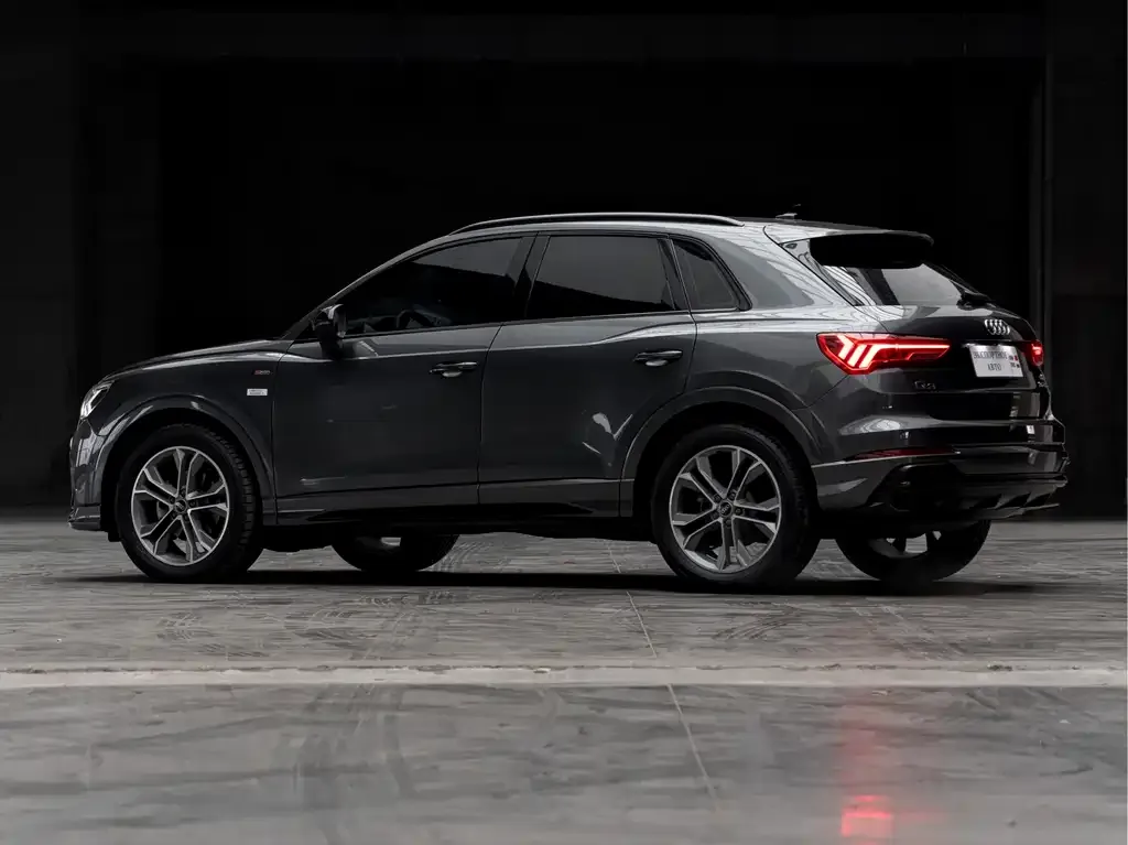 Audi Q3 2023 из CN, фото 4