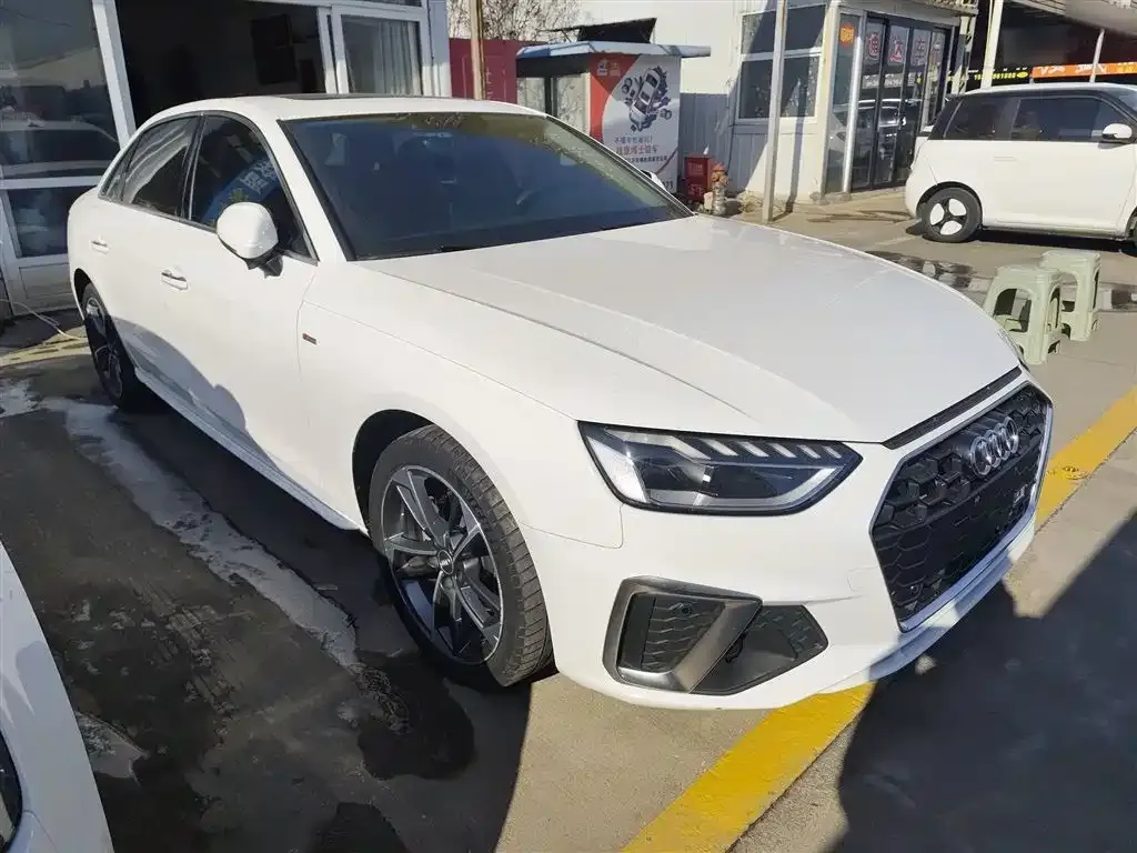 Audi A4L 2022 из CN, фото 7