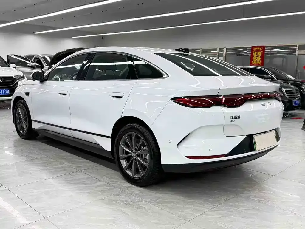 BYD Qin L — фото 6