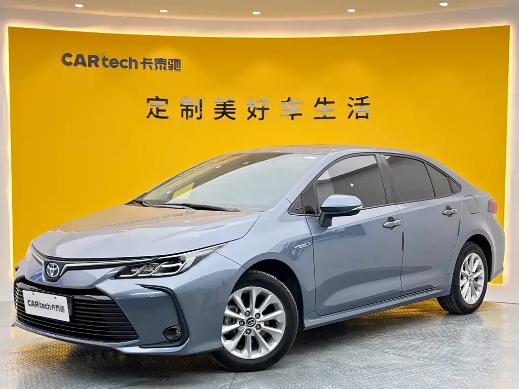 Toyota Corolla — фото 1