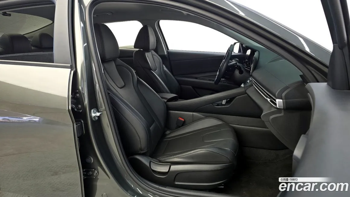 Hyundai AVANTE — фото 2