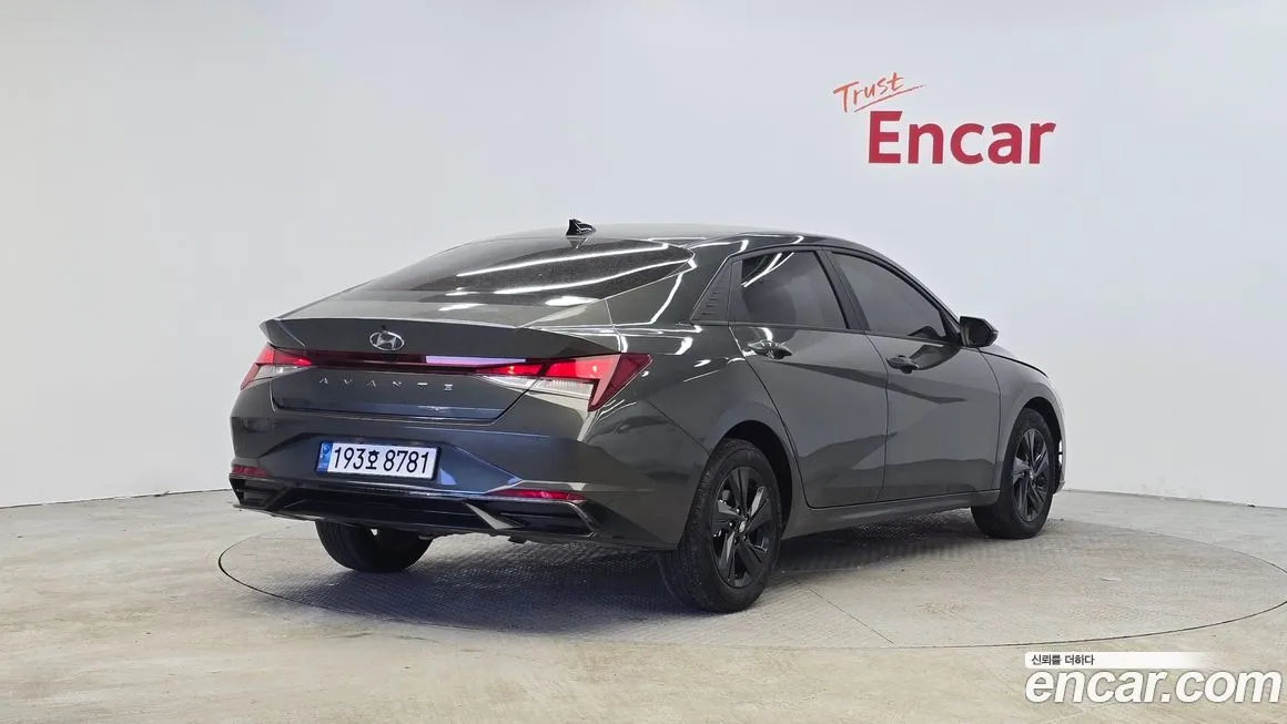 Hyundai AVANTE — фото 4