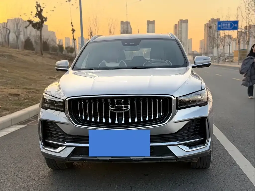 Geely Xingyue L 2023 из CN, фото 2