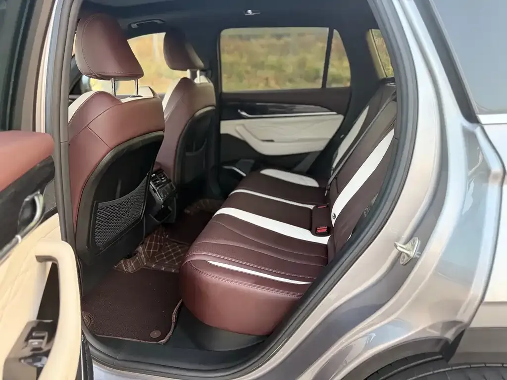 Geely Xingyue L 2023 из CN, фото 3