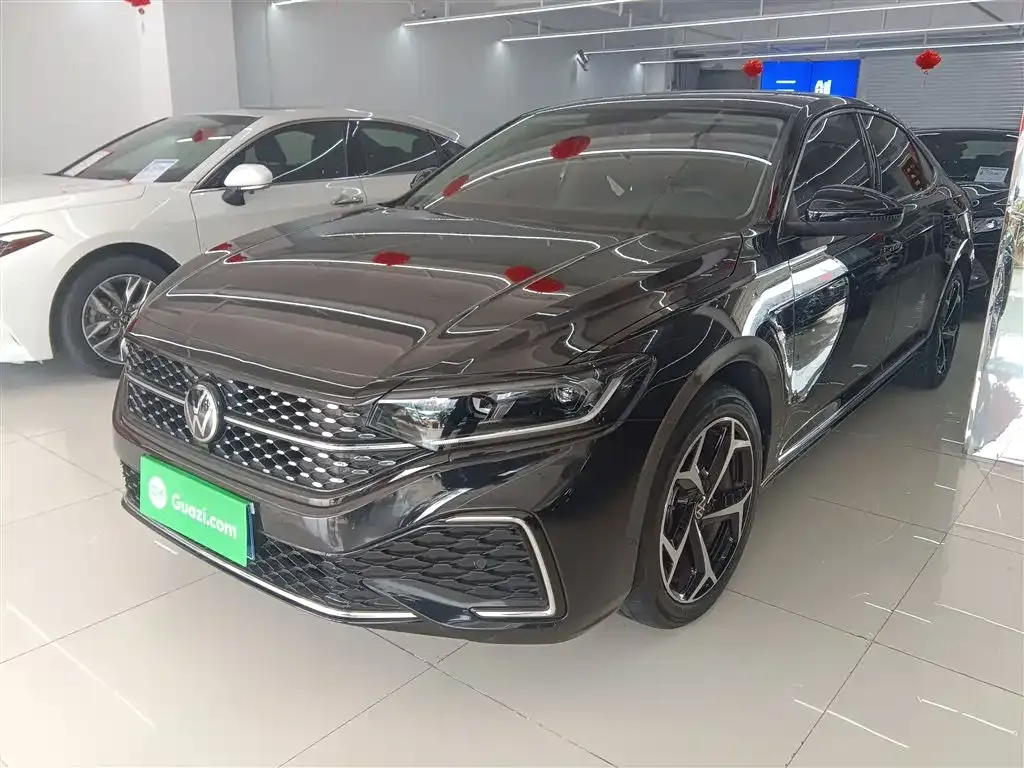 Volkswagen Passat 2024 из CN, фото 1