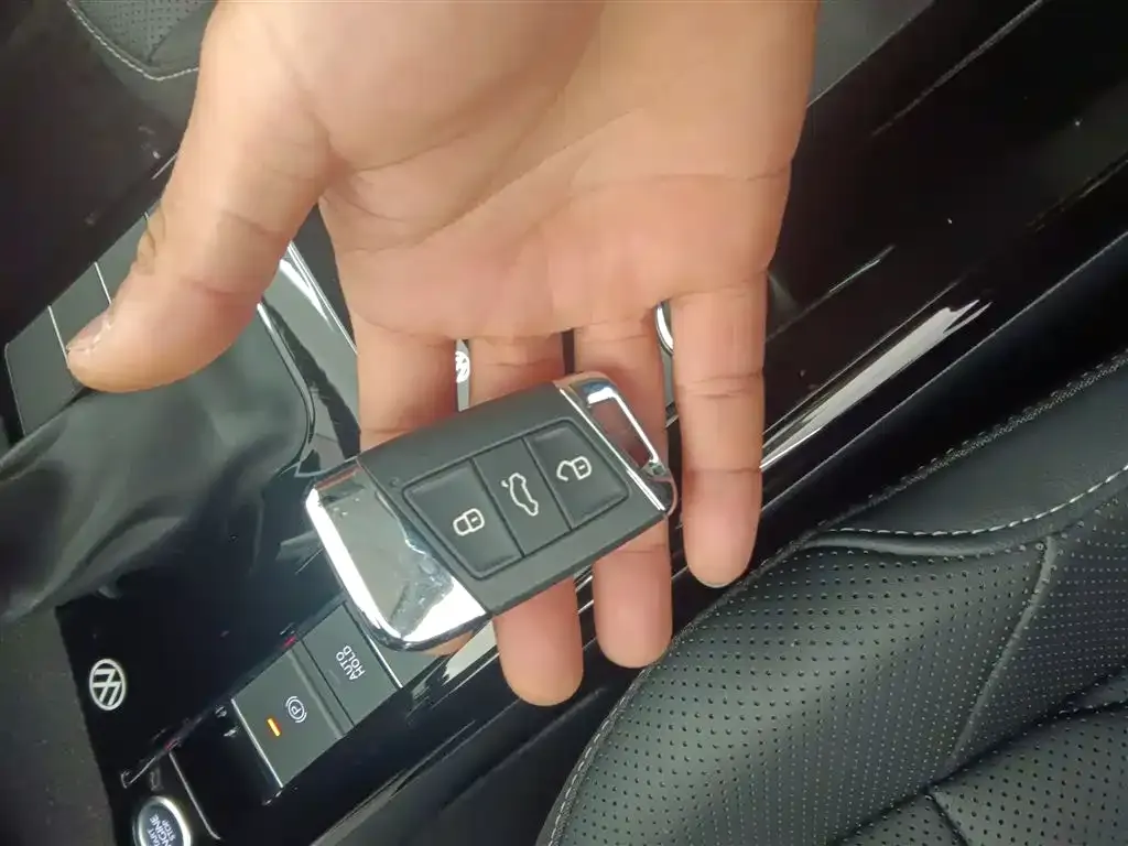 Volkswagen Passat 2024 из CN, фото 6