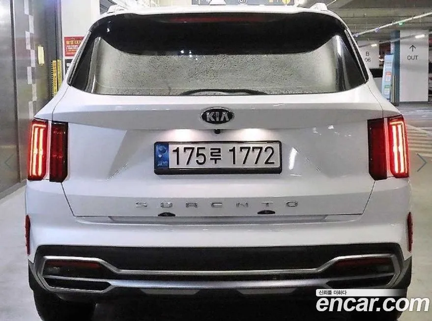 Kia Sorento — фото 9