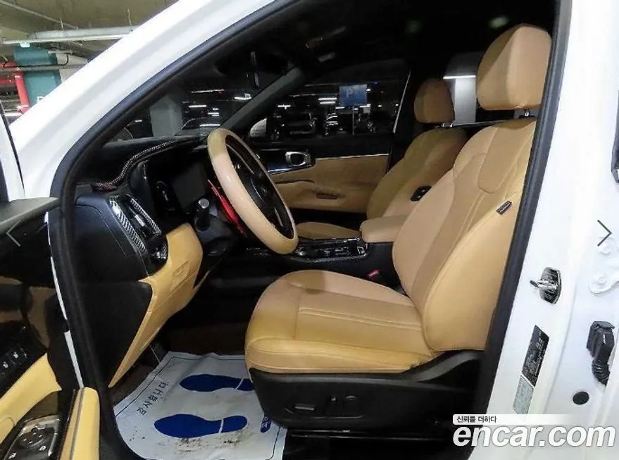 Kia Sorento — фото 10