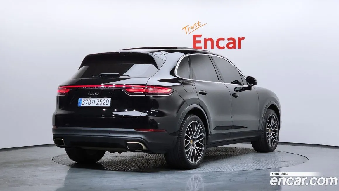 Porsche Cayenne 2021 из KR, фото 2