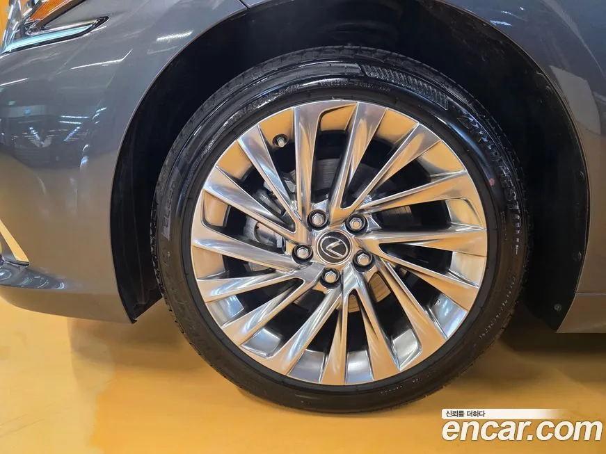 Lexus ES 2026 из KR, фото 10