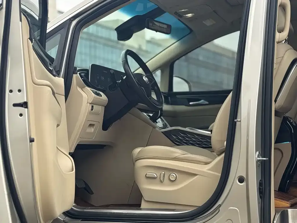 Buick GL8 2022 из CN, фото 8