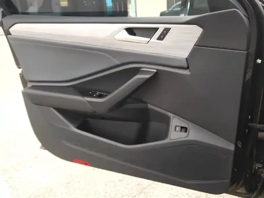 Volkswagen Sagitar 2024 из CN, фото 9