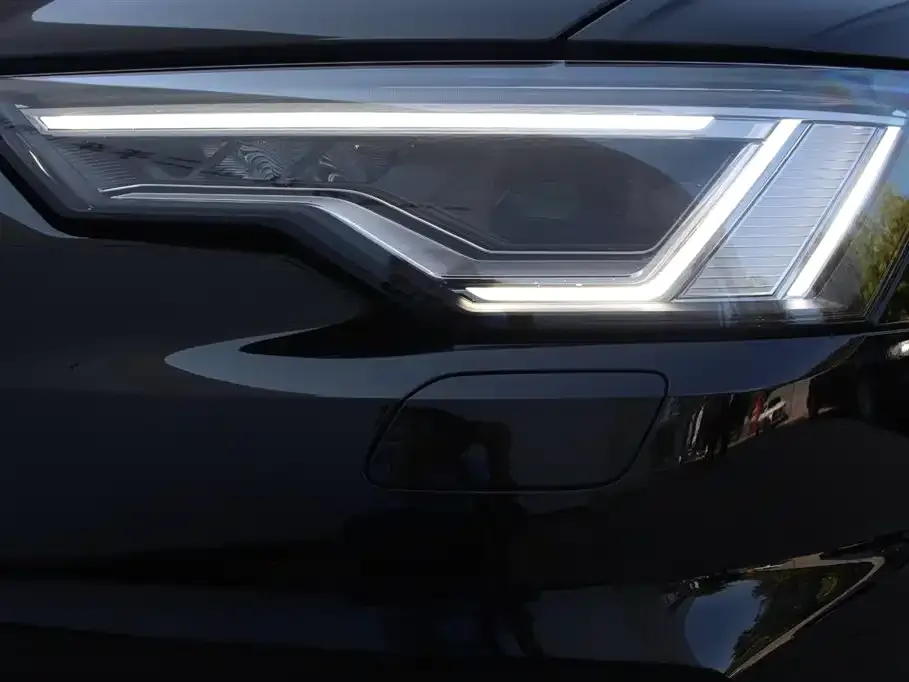 Audi A6L — фото 5