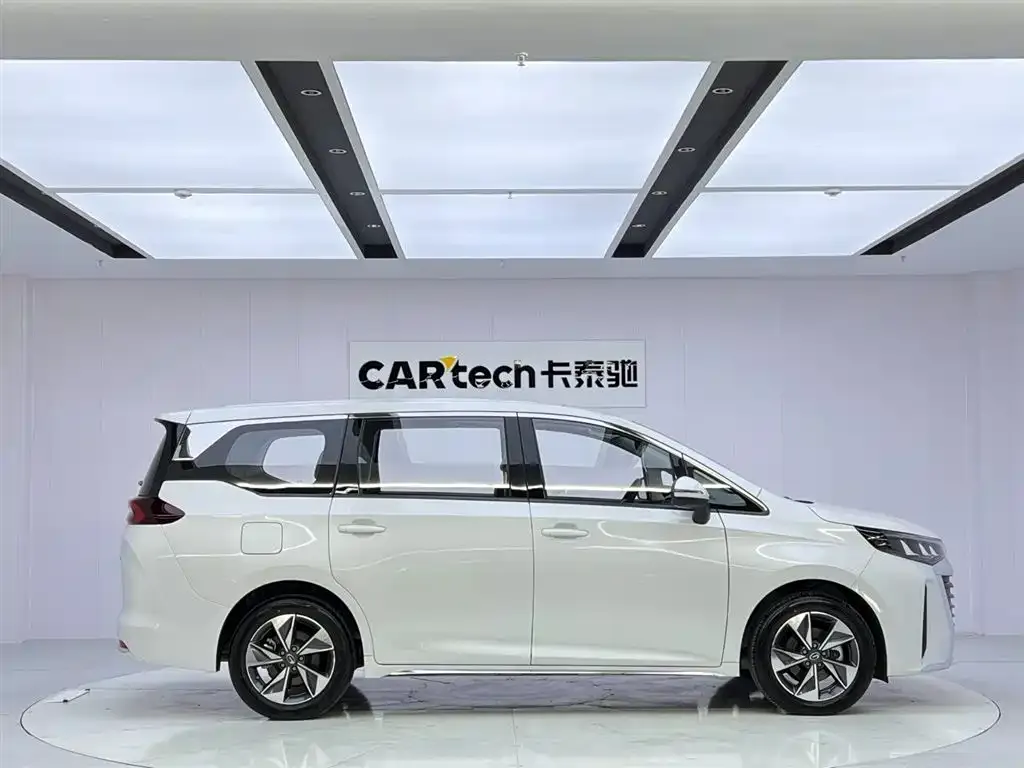 GAC Motor Trumpchi M6 — фото 4