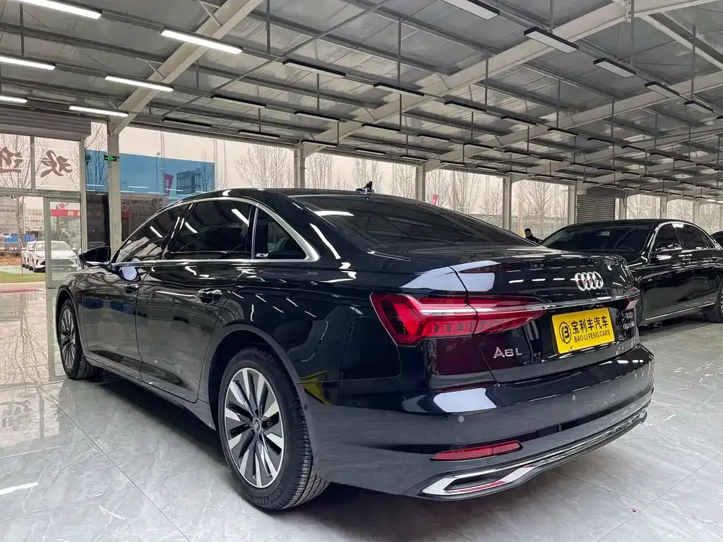 Audi A6L 2023 из CN, фото 6