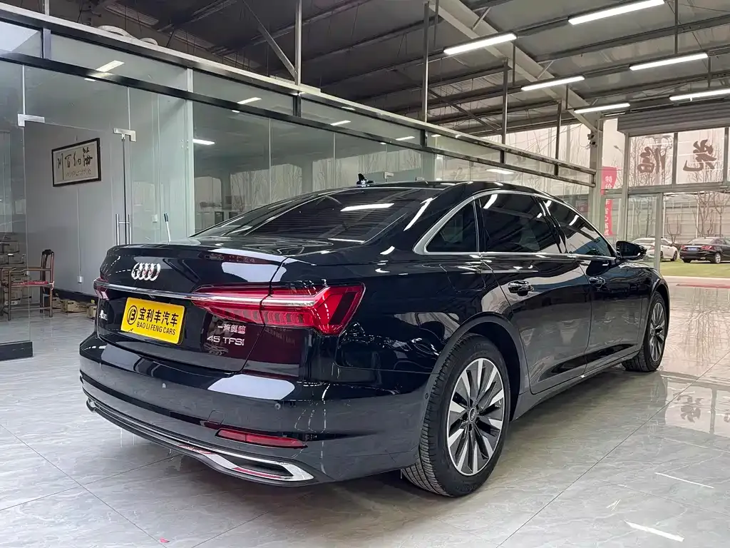 Audi A6L 2023 из CN, фото 7