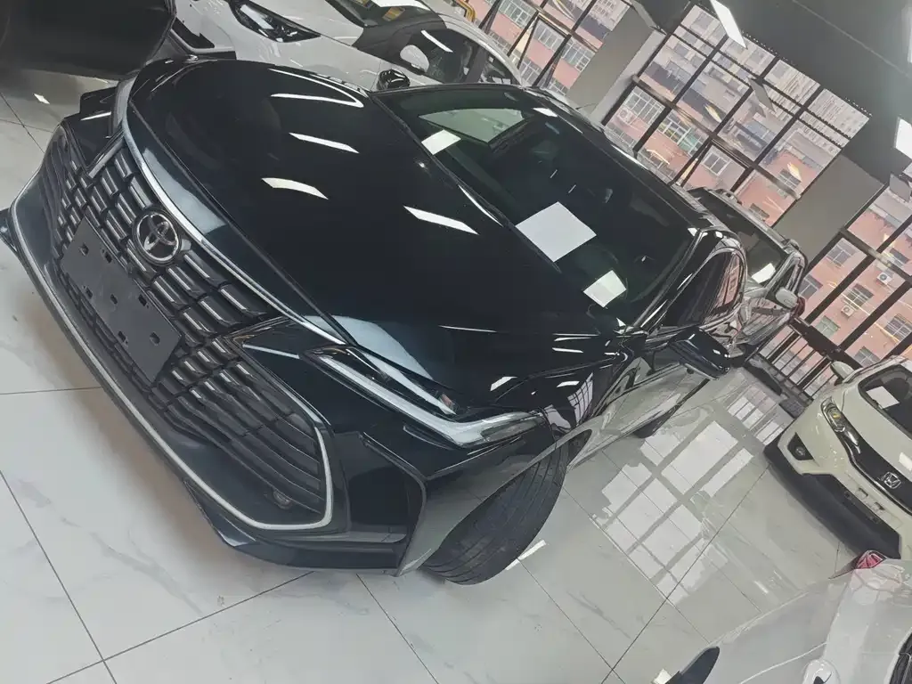 Toyota Avalon 2023 из CN, фото 1