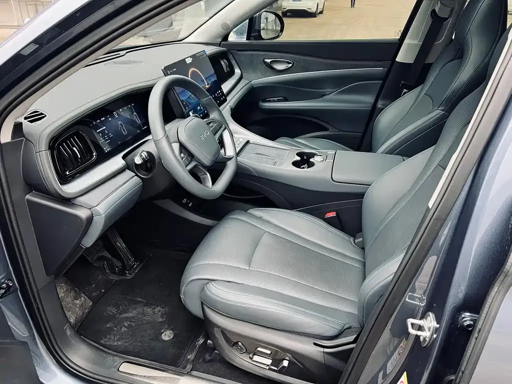 BYD Hiace 07 DM-i — фото 9