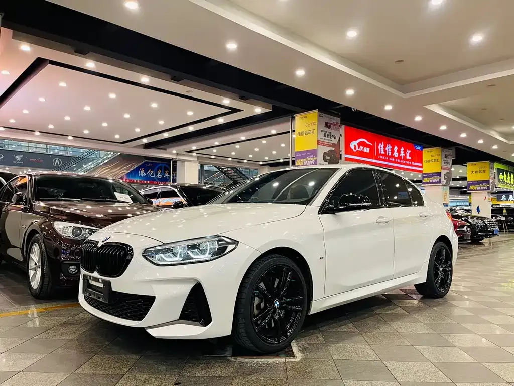 BMW 1 Series — фото 1