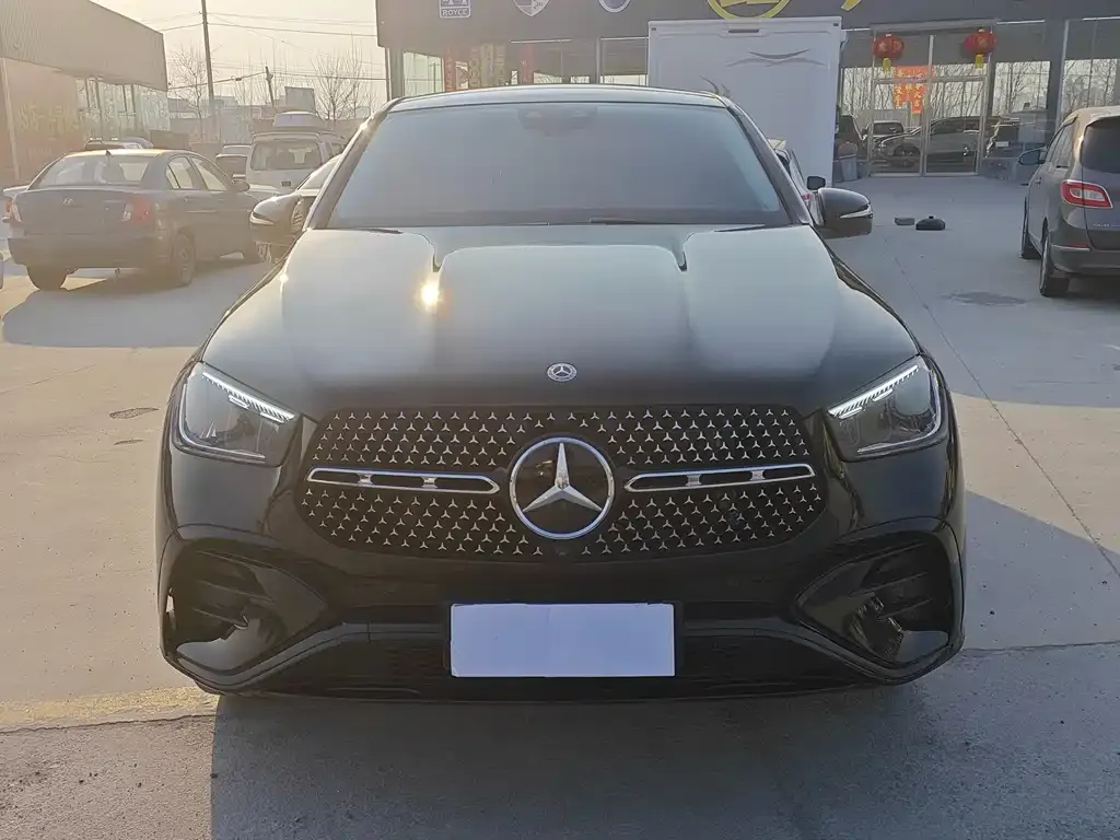 Mercedes-Benz GLE — фото 1