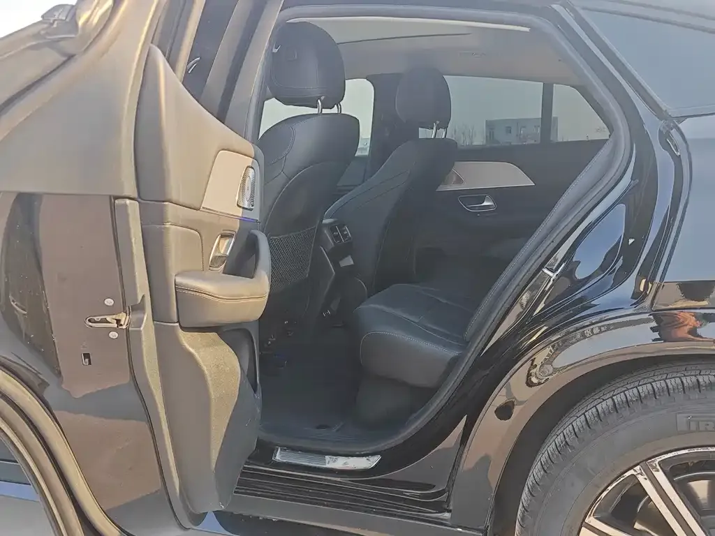 Mercedes-Benz GLE — фото 5