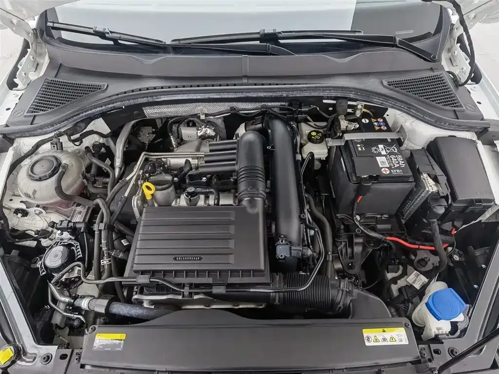 Volkswagen Bora 2024 из CN, фото 9