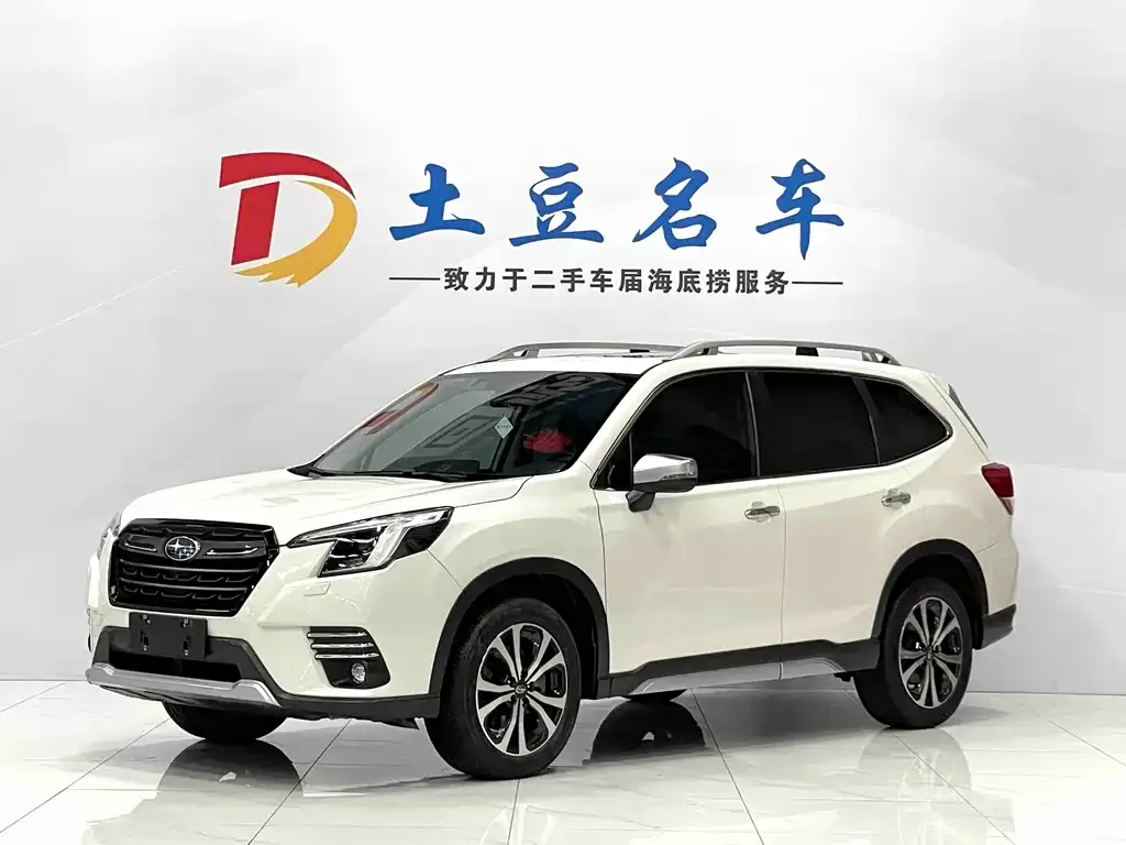 Subaru Forester — фото 1