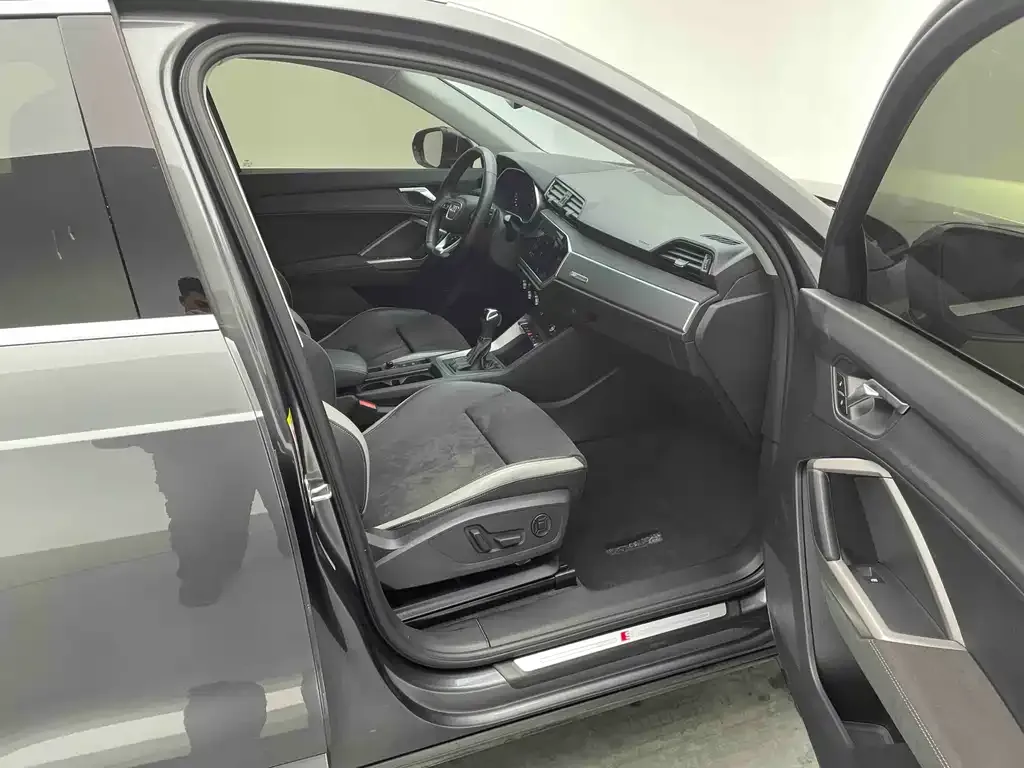 Audi Q3 2022 из CN, фото 7