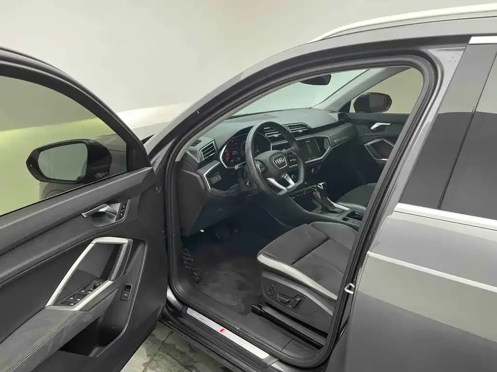 Audi Q3 2022 из CN, фото 8