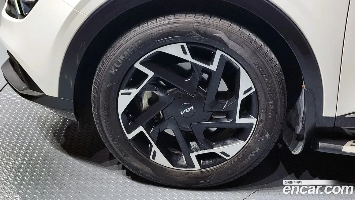 Kia Sportage — фото 10