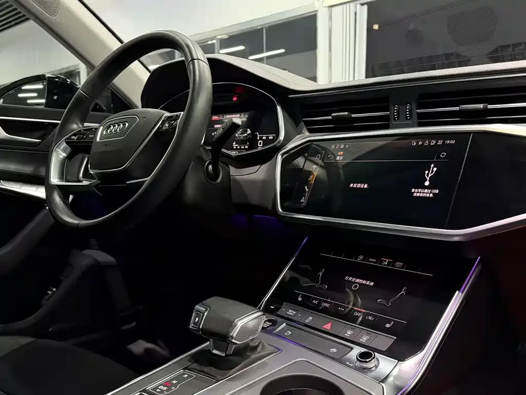 Audi A7 — фото 9