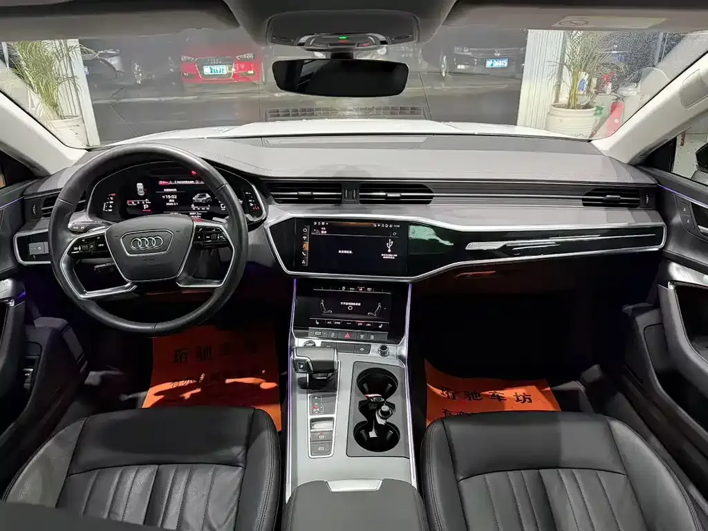 Audi A7 — фото 7