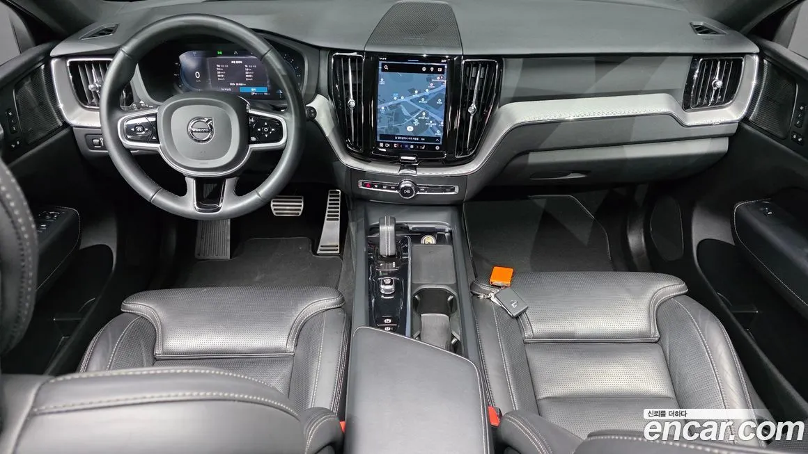 Volvo XC60 2022 из KR, фото 8