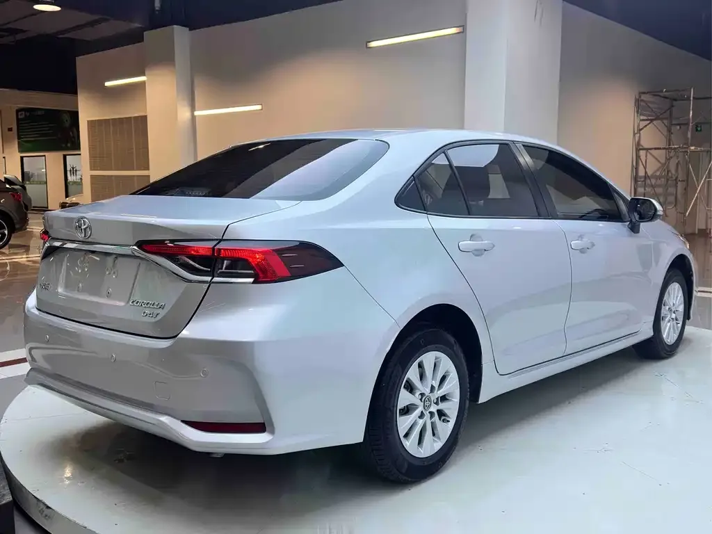 Toyota Corolla 2021 из CN, фото 8