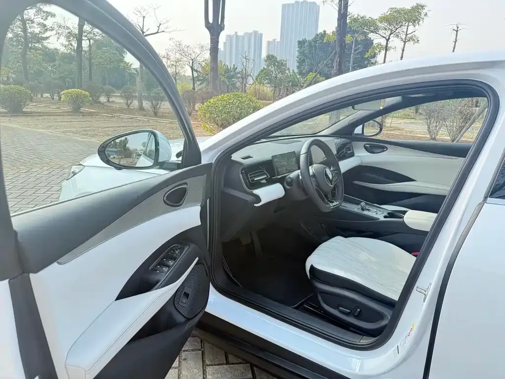 BYD Seal 06 — фото 9