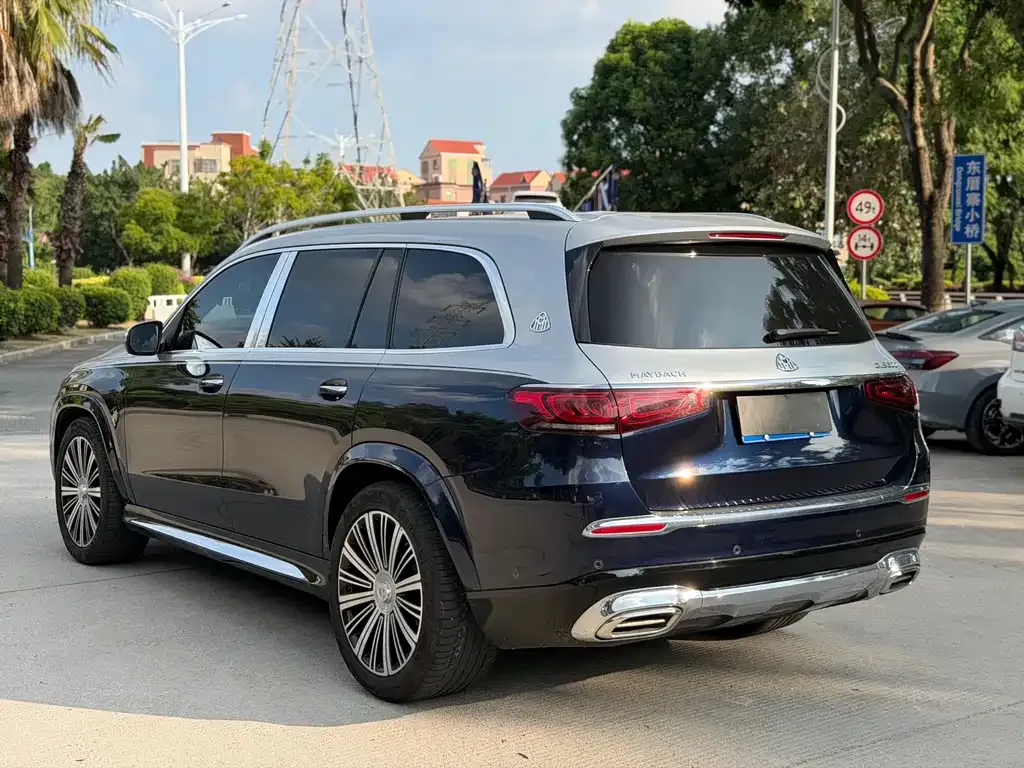 Mercedes-Benz GLS — фото 6