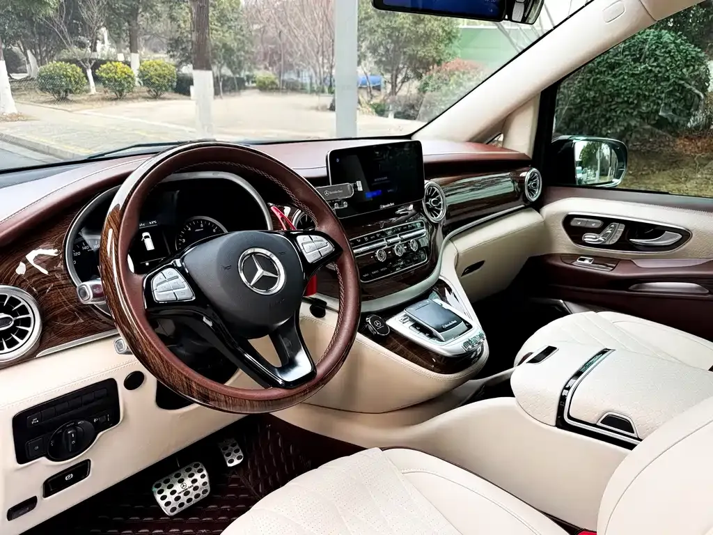 Mercedes-Benz Vito 2023 из CN, фото 10