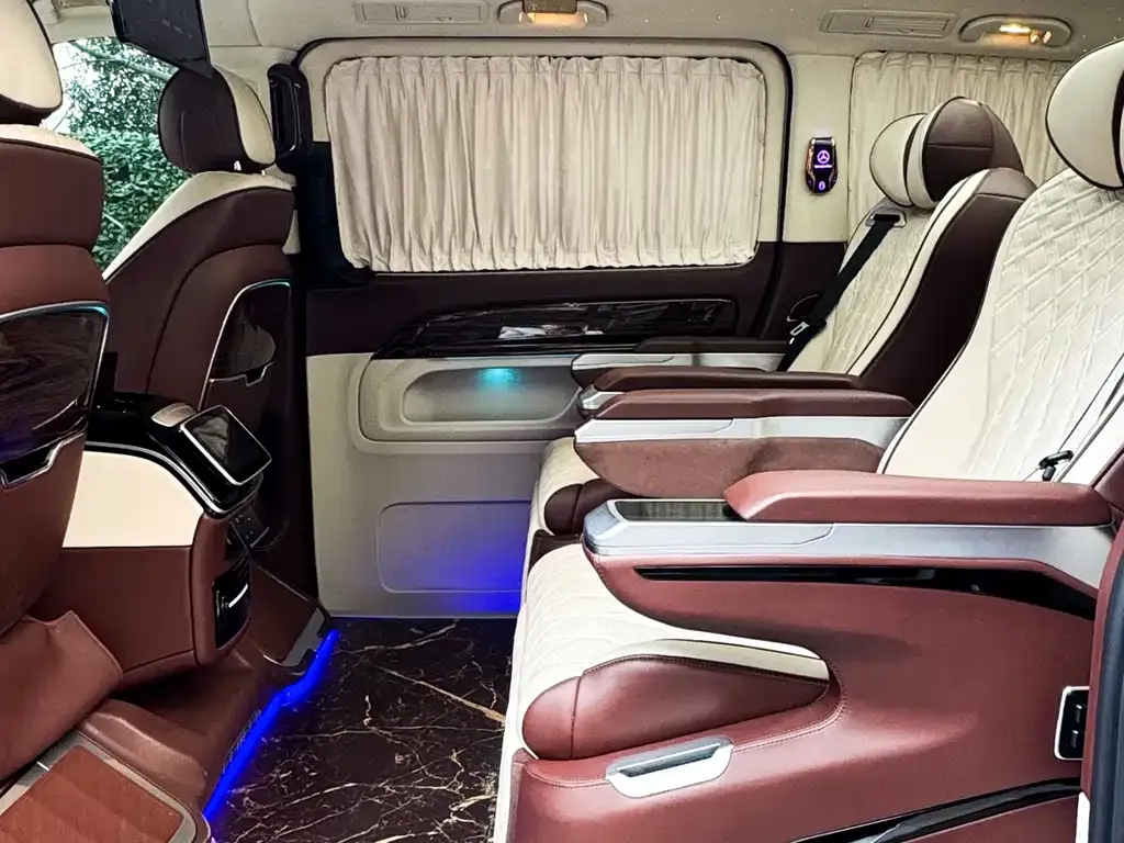 Mercedes-Benz Vito 2023 из CN, фото 2