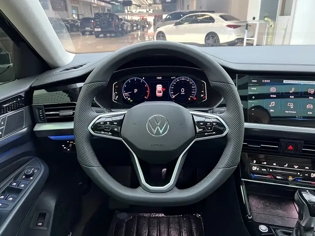 Volkswagen Passat — фото 4