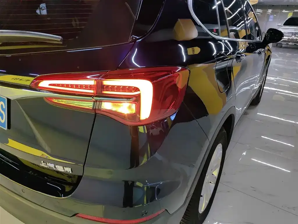 Buick Envision Plus — фото 8