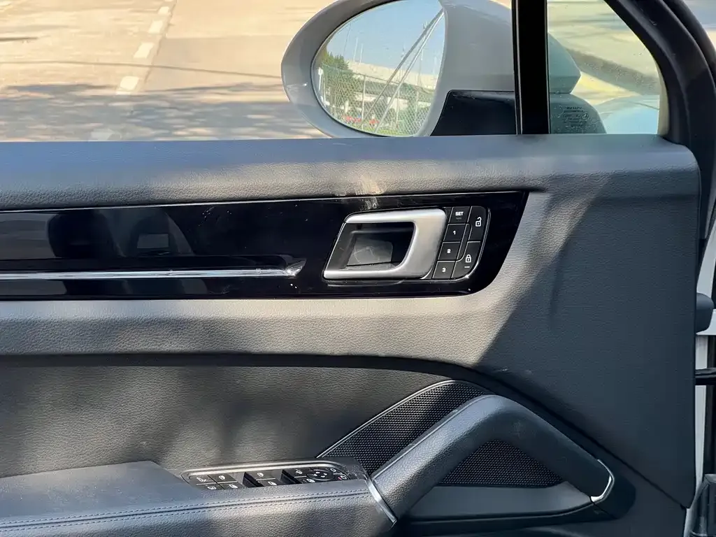 Porsche Cayenne Hybrid 2022 из CN, фото 7
