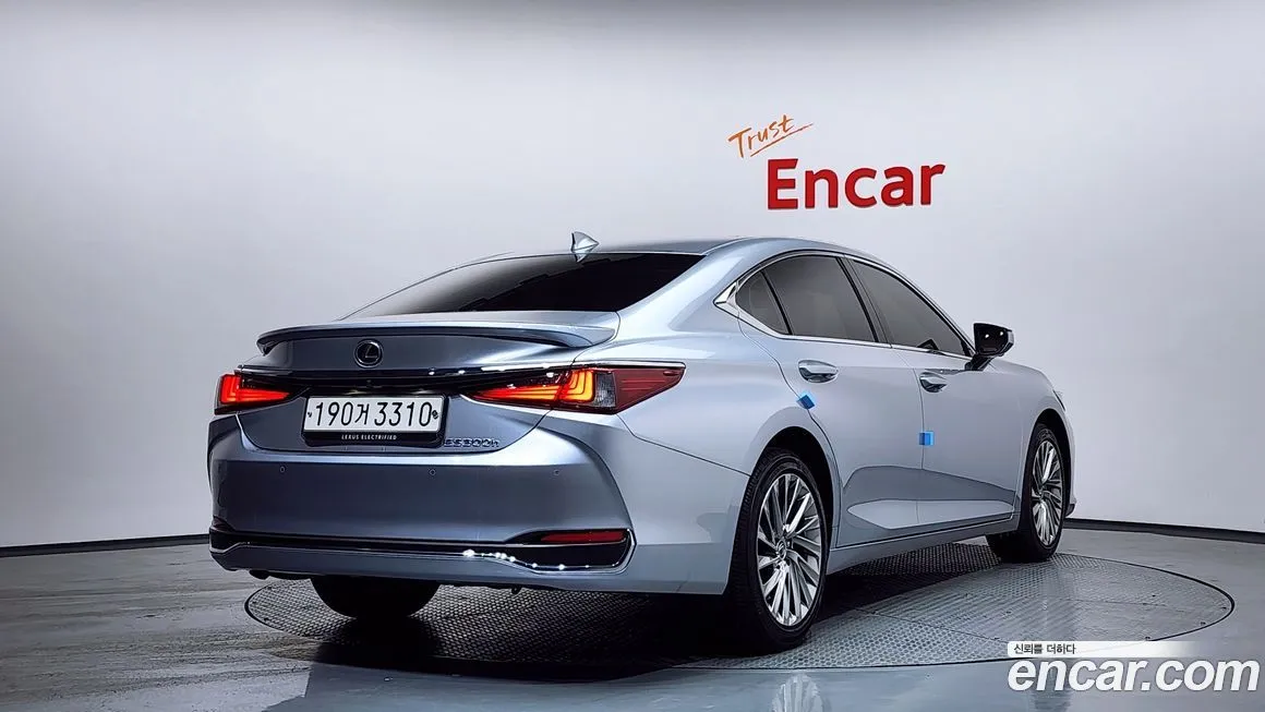 Lexus ES 2023 из KR, фото 2