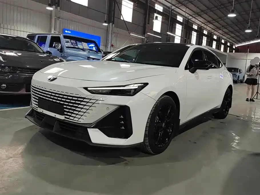 Changan UNI-V 2024 из CN, фото 1