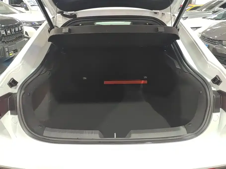 Changan UNI-V 2024 из CN, фото 7
