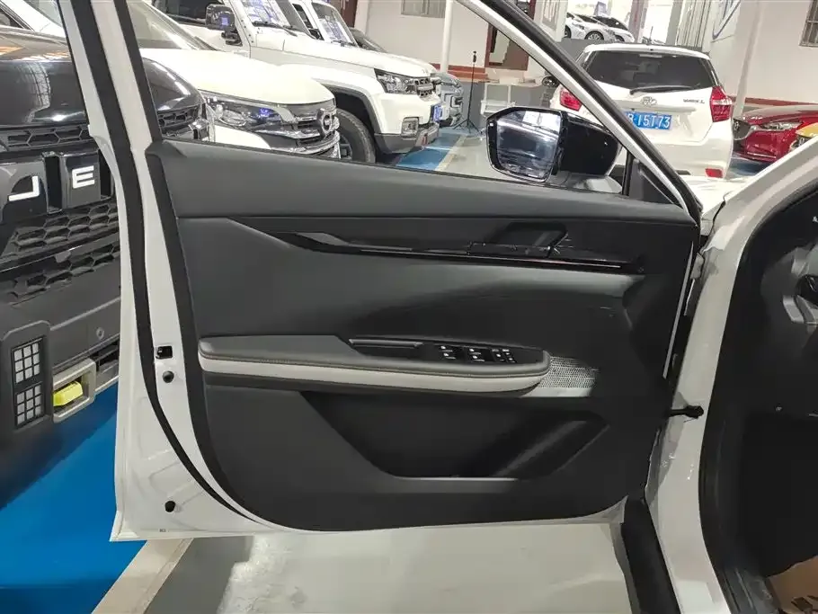 Changan UNI-V 2024 из CN, фото 6